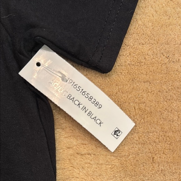 AC/DC Black Short Sleeve Band Tee - Picture 3 of 3